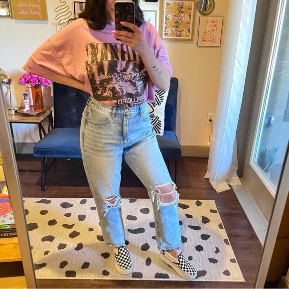 American Eagle Distressed Mom Jean - Picture 3 of 9